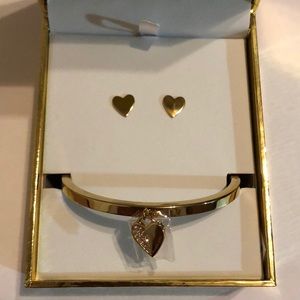 Michael Kors matching bracelet and earring set.